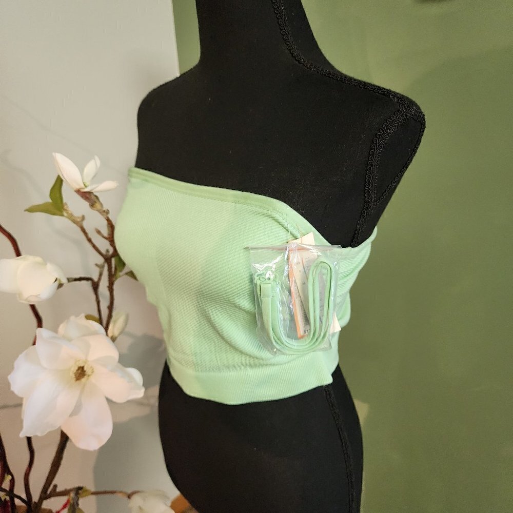 Colsie Women's Ruched Rib Bandeau Bra M NWT - Picture 3 of 5